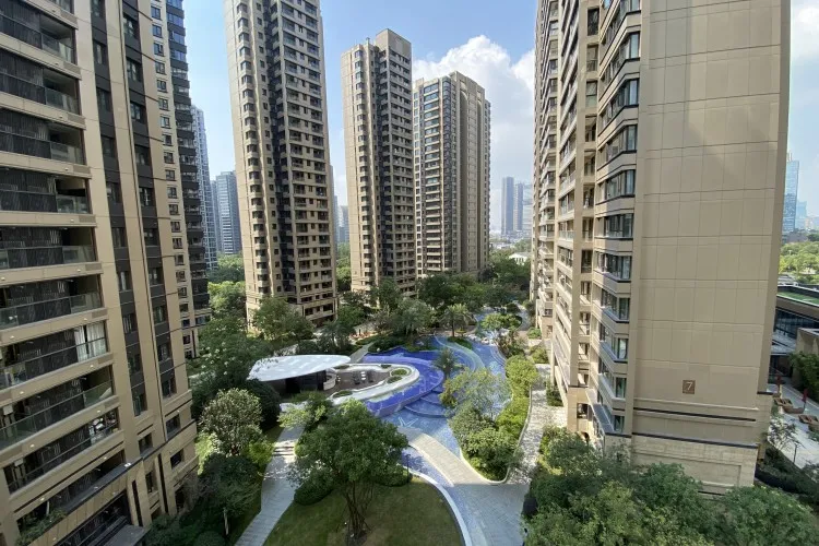 Hot Compound: Longfor Tianpu